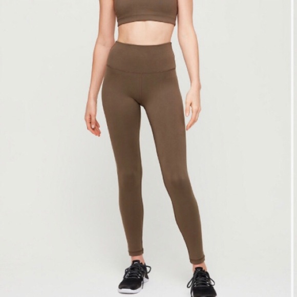 NWOT Aritzia The Constant Steady Pant - Picture 4 of 4